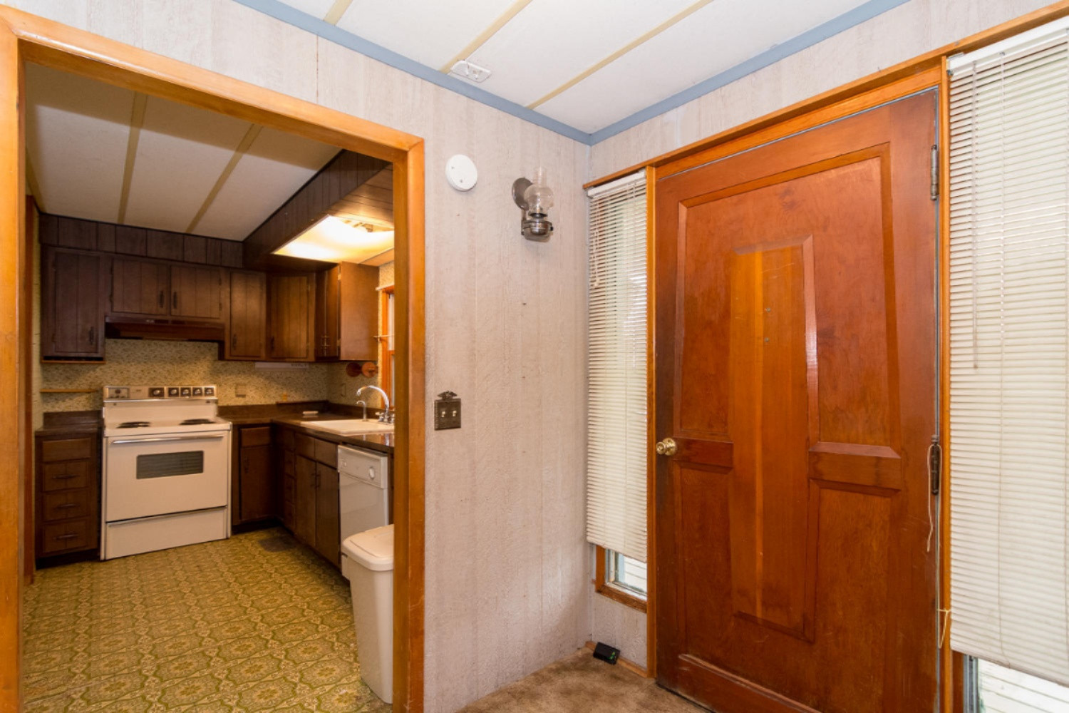 2563 Juniper Road Niles, MI 49120 - Photo 5 of 21 2563 Juniper Rd Niles MI 49120-large-003