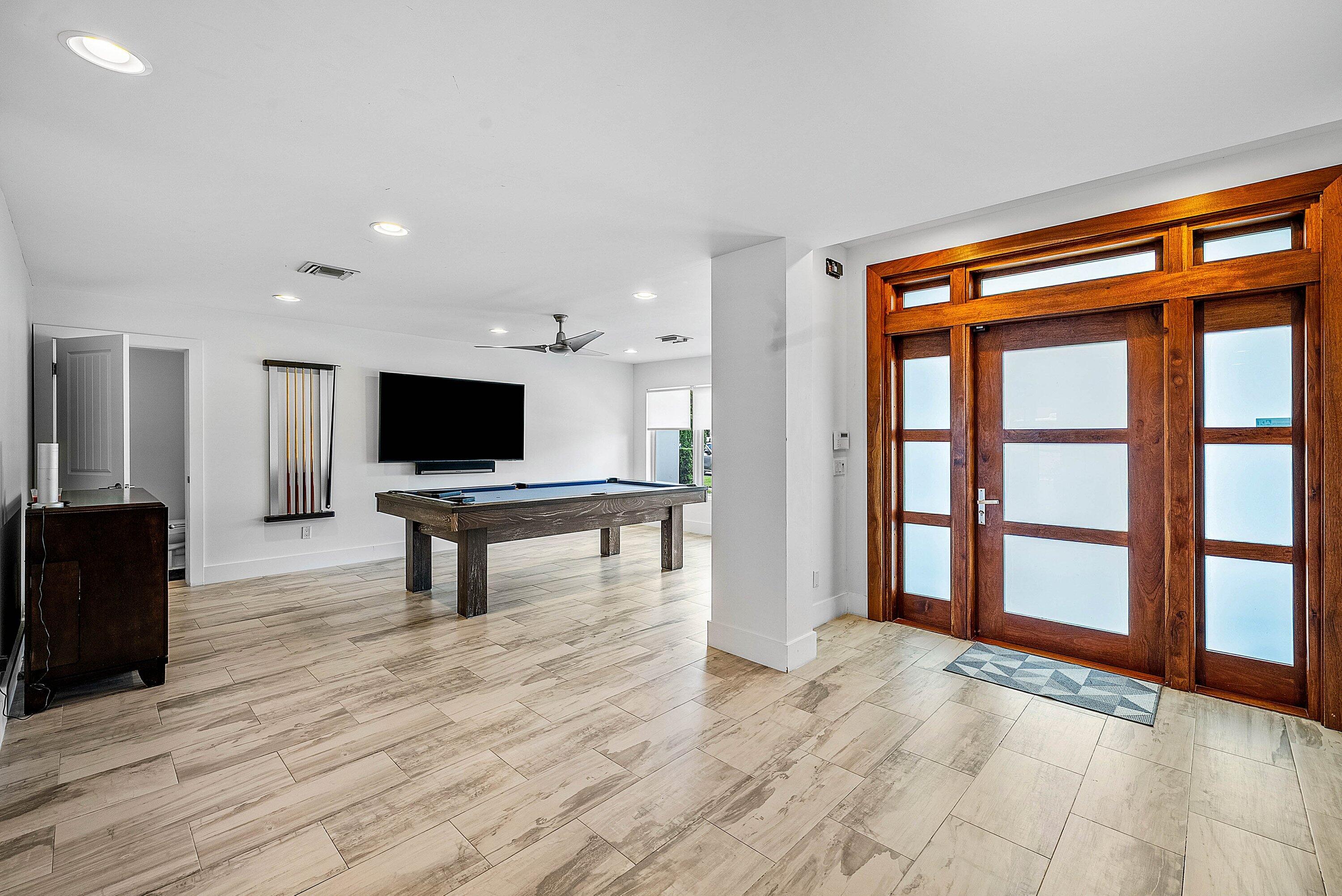 740 Northeast 36th Street Boca Raton, FL 33431 - Photo 4 of 50 005-740Northeast36thStreet-BocaRaton-FL-