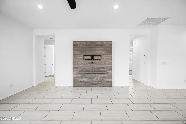 $2,100 | 10829 West Hadley Street, Avondale, AZ 85323