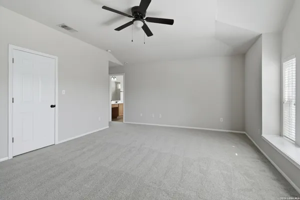 $2,100 | 21827 Goldcrest Run, San Antonio, TX 78258