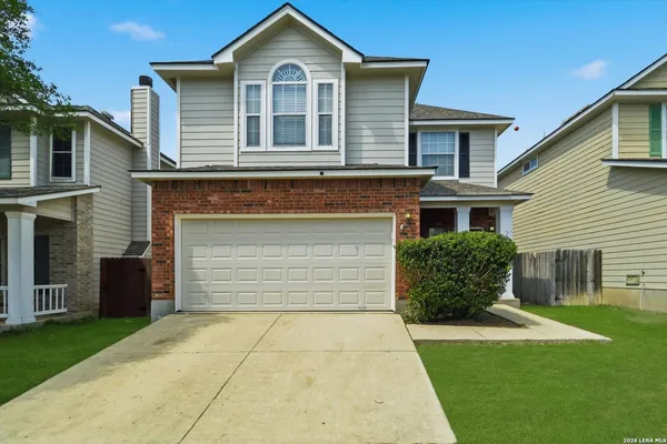 $2,100 | 21827 Goldcrest Run, San Antonio, TX 78258