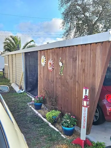 a view of a back yard of the house
