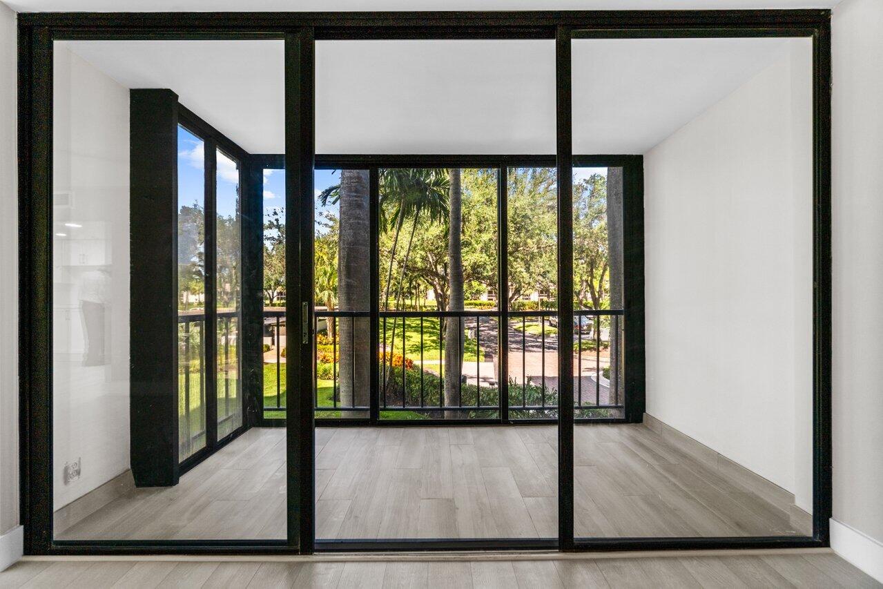 7835 Lakeside Boulevard, Unit 924 Boca Raton, FL 33434 - Photo 11 of 39 013-7835LakesideBoulevard-BocaRaton-FL-3