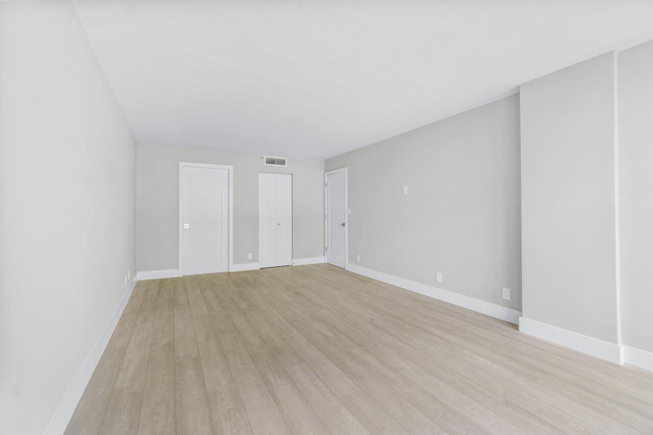 7835 Lakeside Boulevard, Unit 924 Boca Raton, FL 33434 - Photo 13 of 39 015-7835LakesideBoulevard-BocaRaton-FL-3