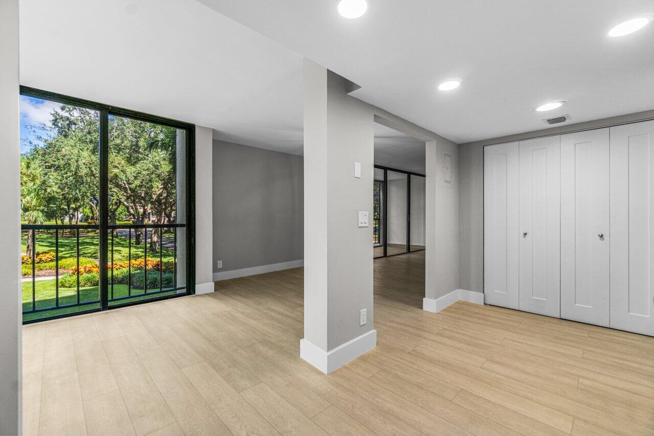 7835 Lakeside Boulevard, Unit 924 Boca Raton, FL 33434 - Photo 10 of 39 012-7835LakesideBoulevard-BocaRaton-FL-3