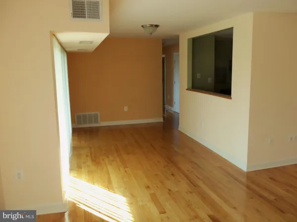 $1,700 | 6300 Hil-Mar Drive, Unit 9, District Heights, MD 20747