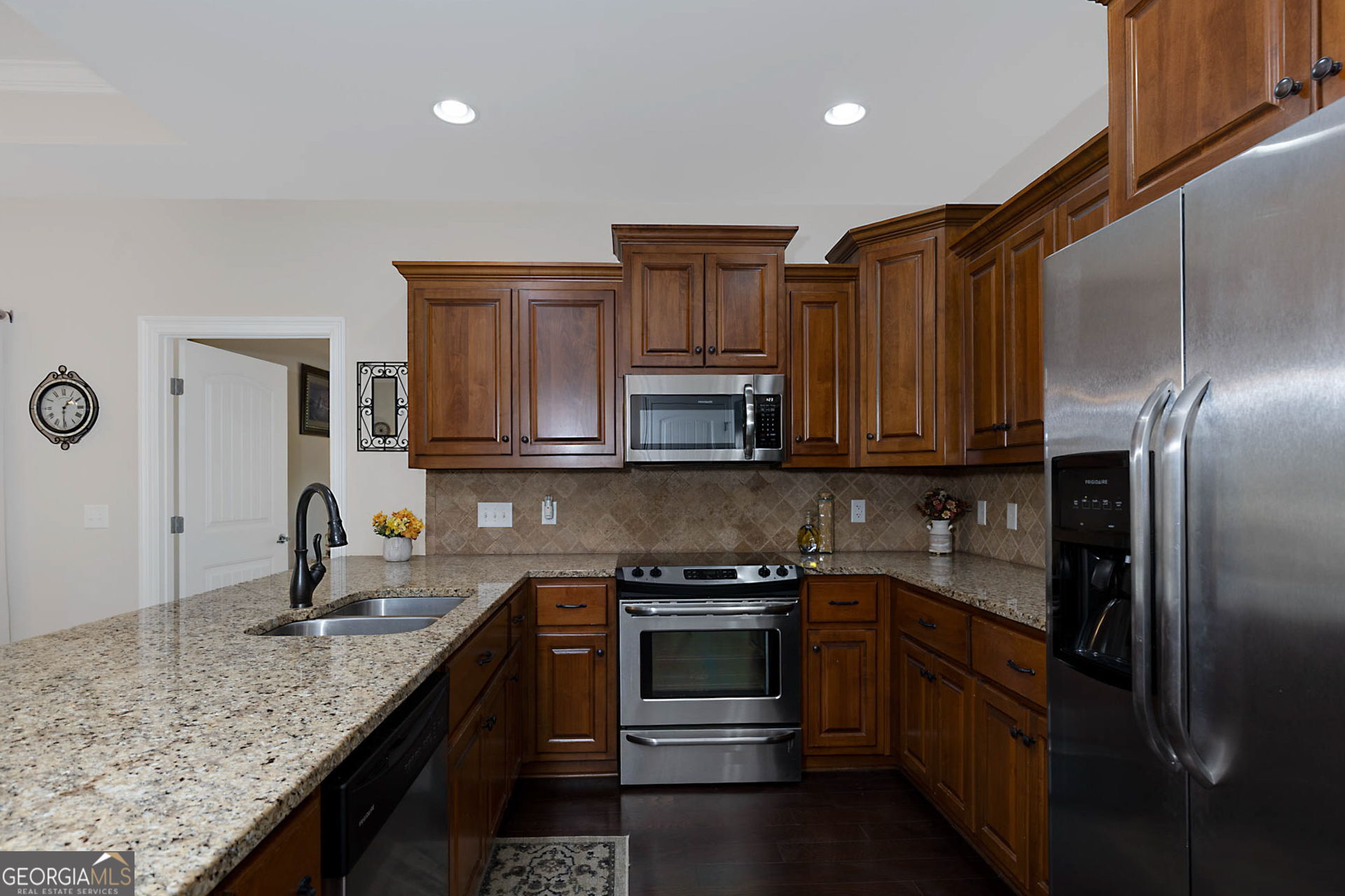 8890 Promenade Place Midland, GA 31820 - Photo 5 of 37