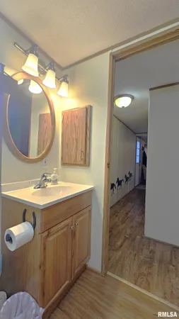 $319,000 | 2 Camp Thirsty Lane, Eddyville, IL 62928