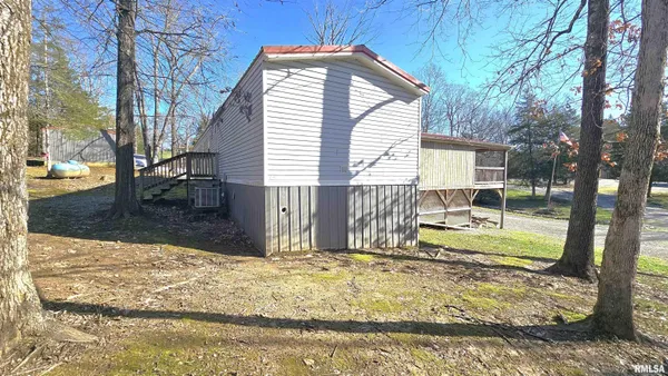 $319,000 | 2 Camp Thirsty Lane, Eddyville, IL 62928