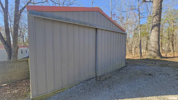 $319,000 | 2 Camp Thirsty Lane, Eddyville, IL 62928