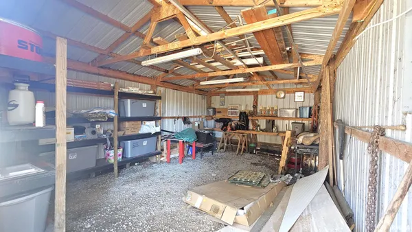$319,000 | 2 Camp Thirsty Lane, Eddyville, IL 62928