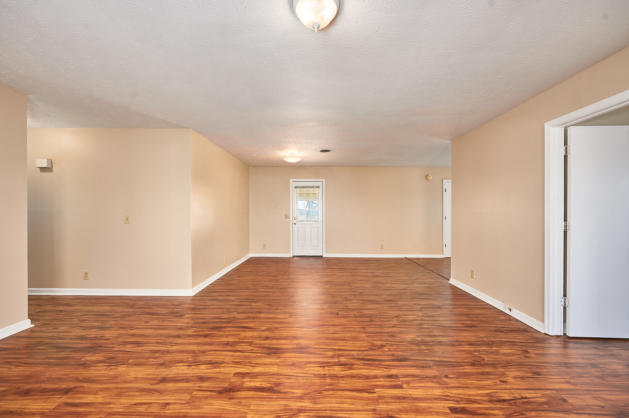 321 Westwind Drive Springfield, TN 37172 - Photo 4 of 12 Gallery Image 4