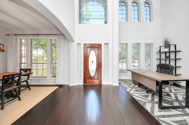 $585,000 | 30214 Vinebriar Drive, Spring, TX 77386