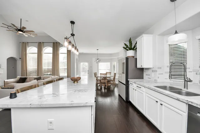 $585,000 | 30214 Vinebriar Drive, Spring, TX 77386