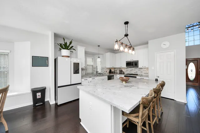 $585,000 | 30214 Vinebriar Drive, Spring, TX 77386