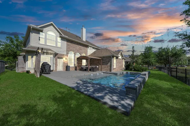 $585,000 | 30214 Vinebriar Drive, Spring, TX 77386