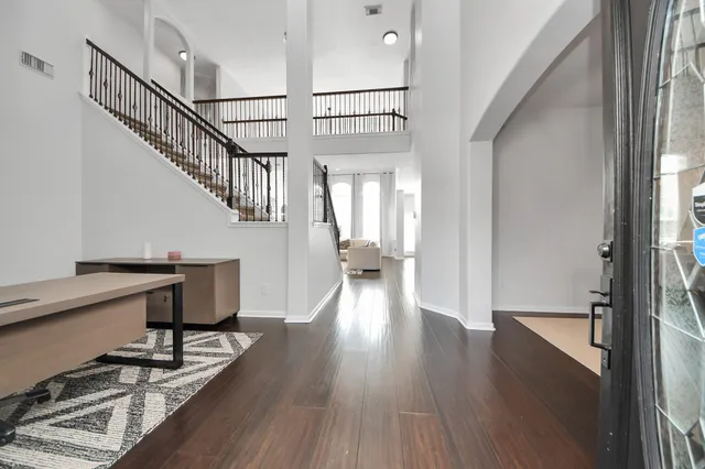 $585,000 | 30214 Vinebriar Drive, Spring, TX 77386