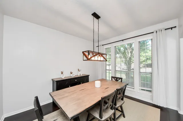 $585,000 | 30214 Vinebriar Drive, Spring, TX 77386