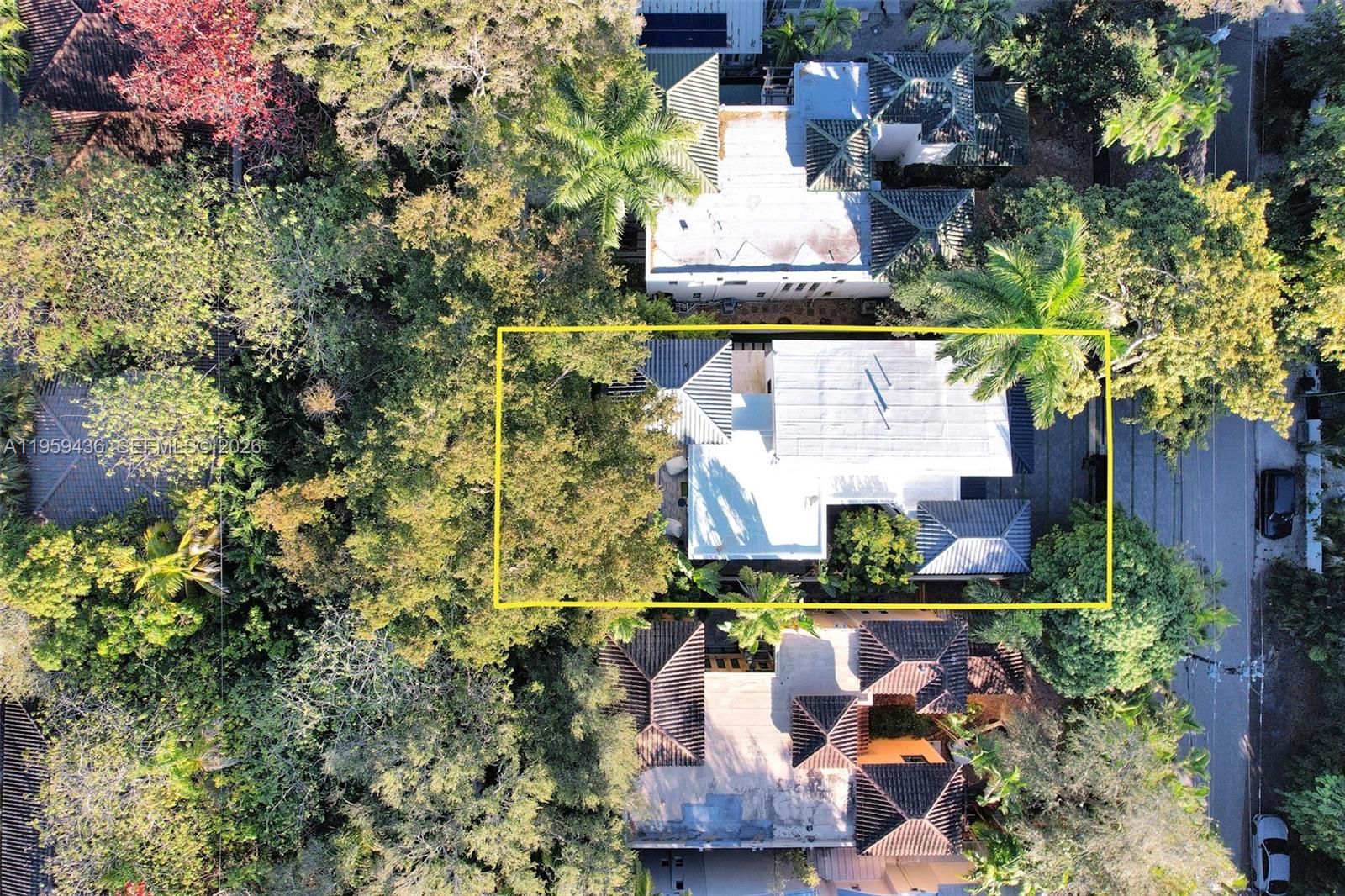 3675 Loquat Avenue Miami, FL 33133 - Photo 23 of 65