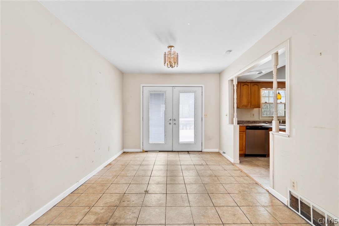 6788 South James Street Rome, NY 13440 - Photo 9 of 49