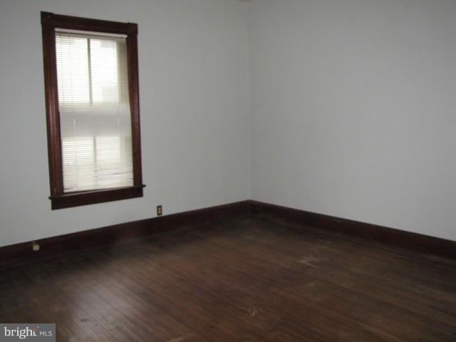 8809 Quarry Road Manassas, VA 20110 - Photo 4 of 10 Bedroom