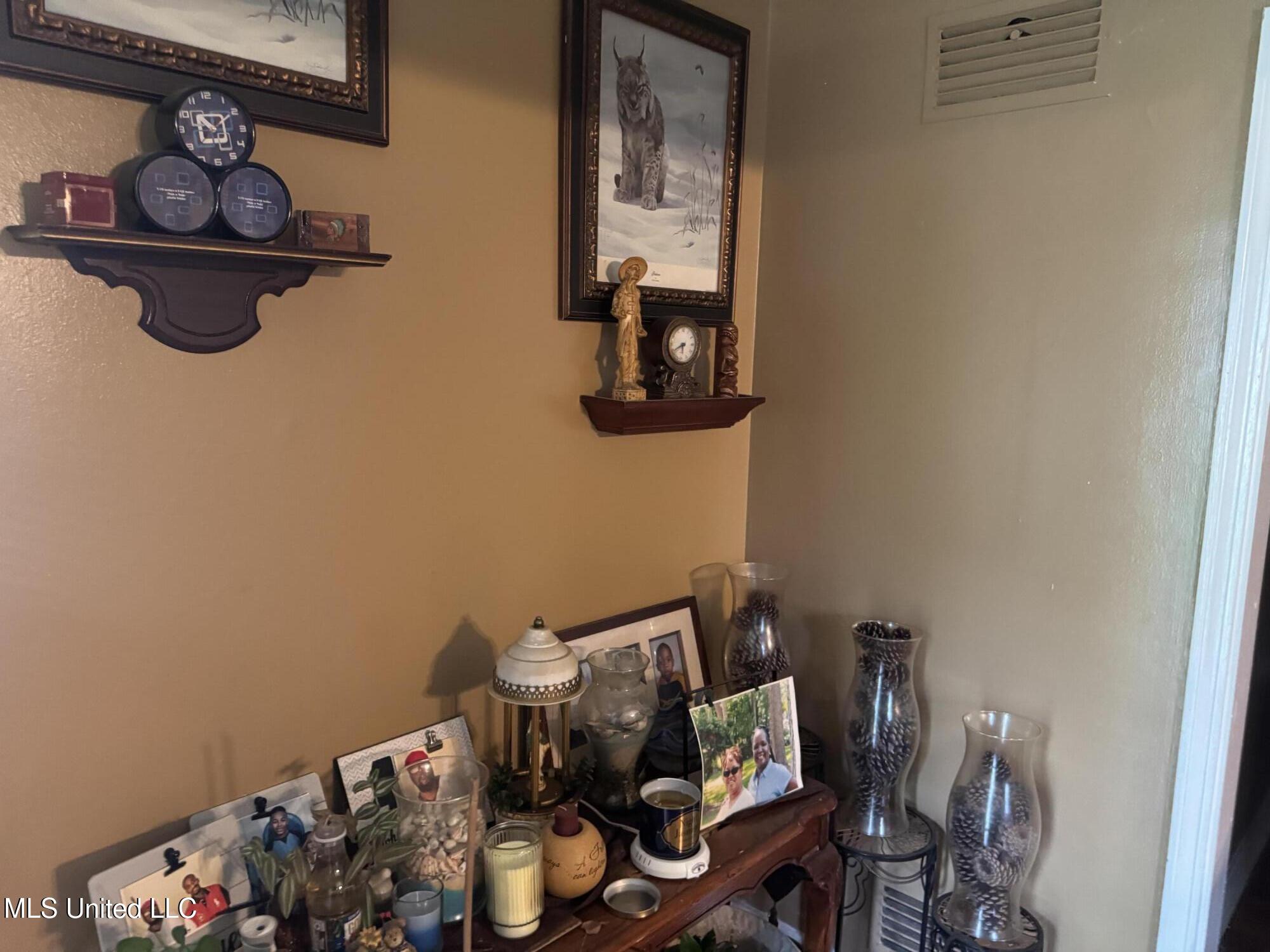 3923 Azalea Drive Jackson, MS 39206 - Photo 2 of 17 IMG_5298