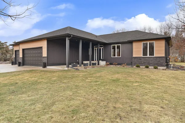 $539,900 | 1602 26th Street Southwest, Austin, MN 55912