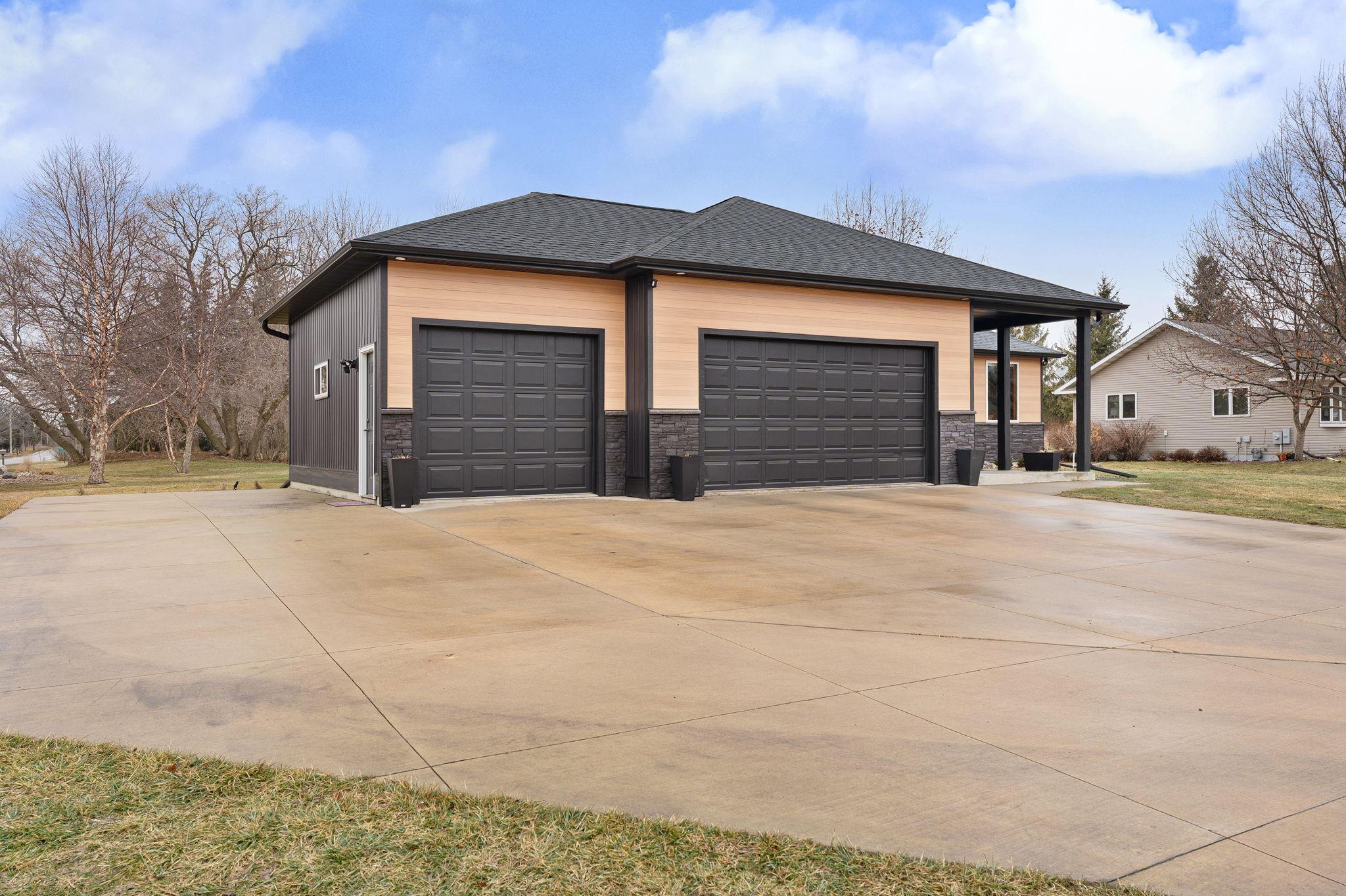 1602 26th Street Southwest Austin, MN 55912 - Photo 14 of 62