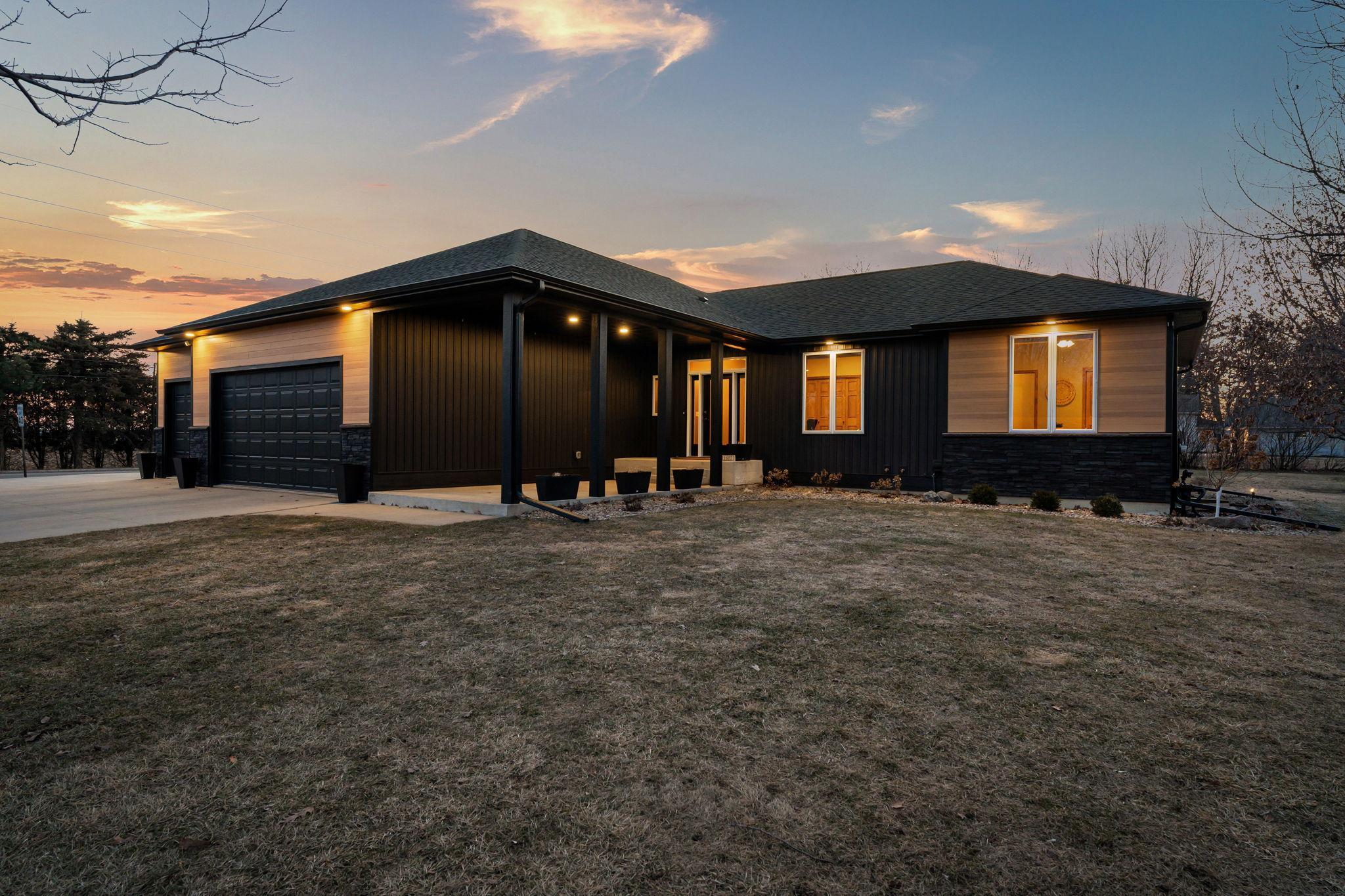 1602 26th Street Southwest Austin, MN 55912 - Photo 3 of 62