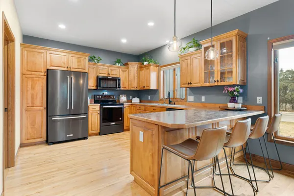 $539,900 | 1602 26th Street Southwest, Austin, MN 55912