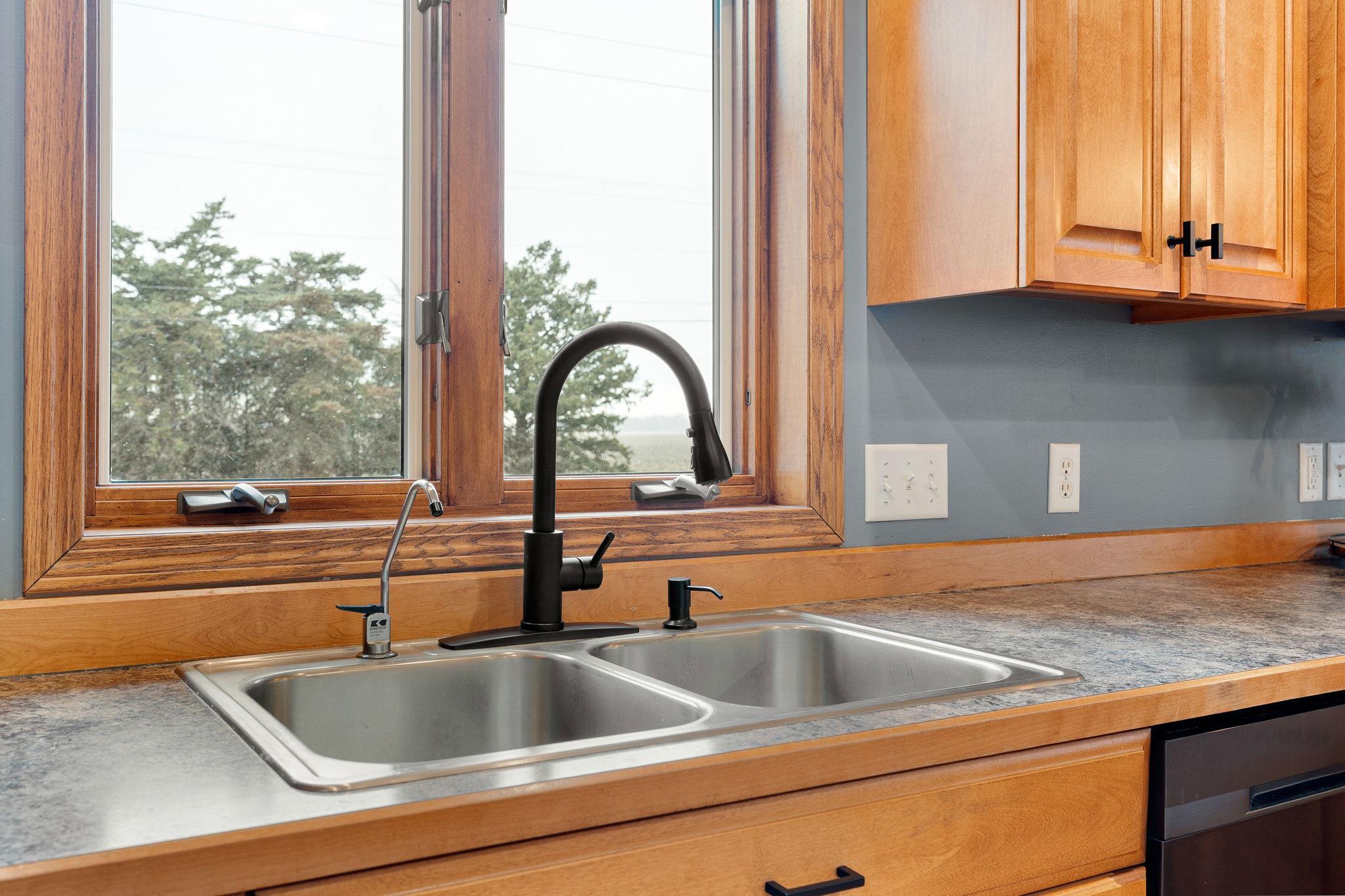 1602 26th Street Southwest Austin, MN 55912 - Photo 35 of 62