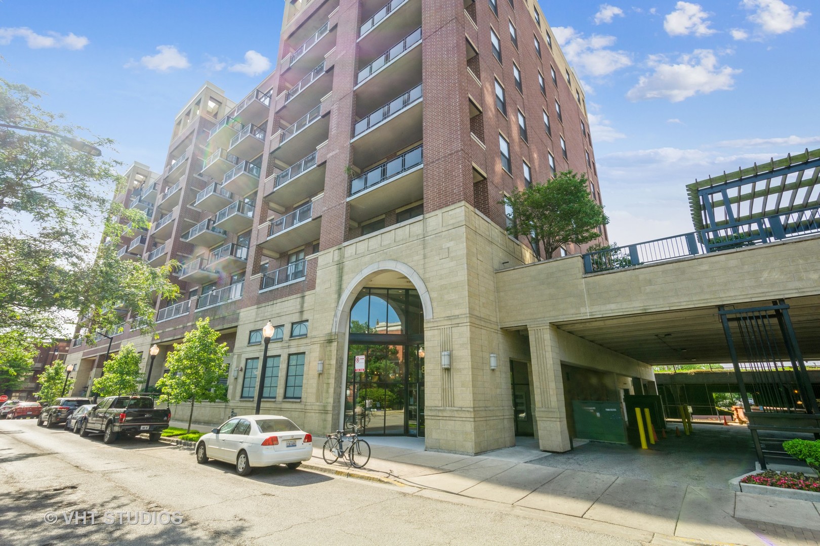 811 West 15th Place, Unit 503 Chicago, IL 60608 - Photo 15 of 21