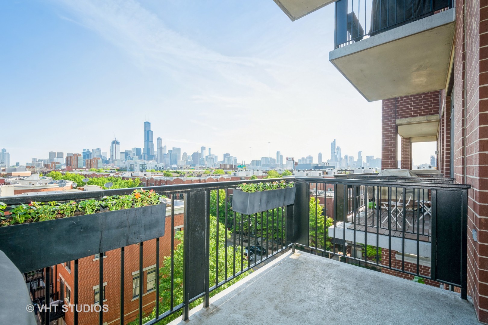 811 West 15th Place, Unit 503 Chicago, IL 60608 - Photo 5 of 21