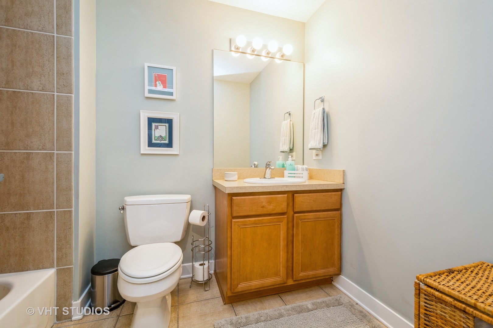 811 West 15th Place, Unit 503 Chicago, IL 60608 - Photo 10 of 21