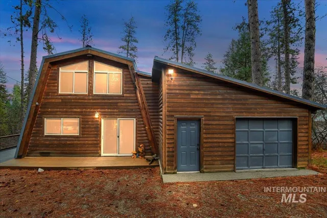 $515,000 | 9 Moonglow Drive, Garden Valley, ID 83622