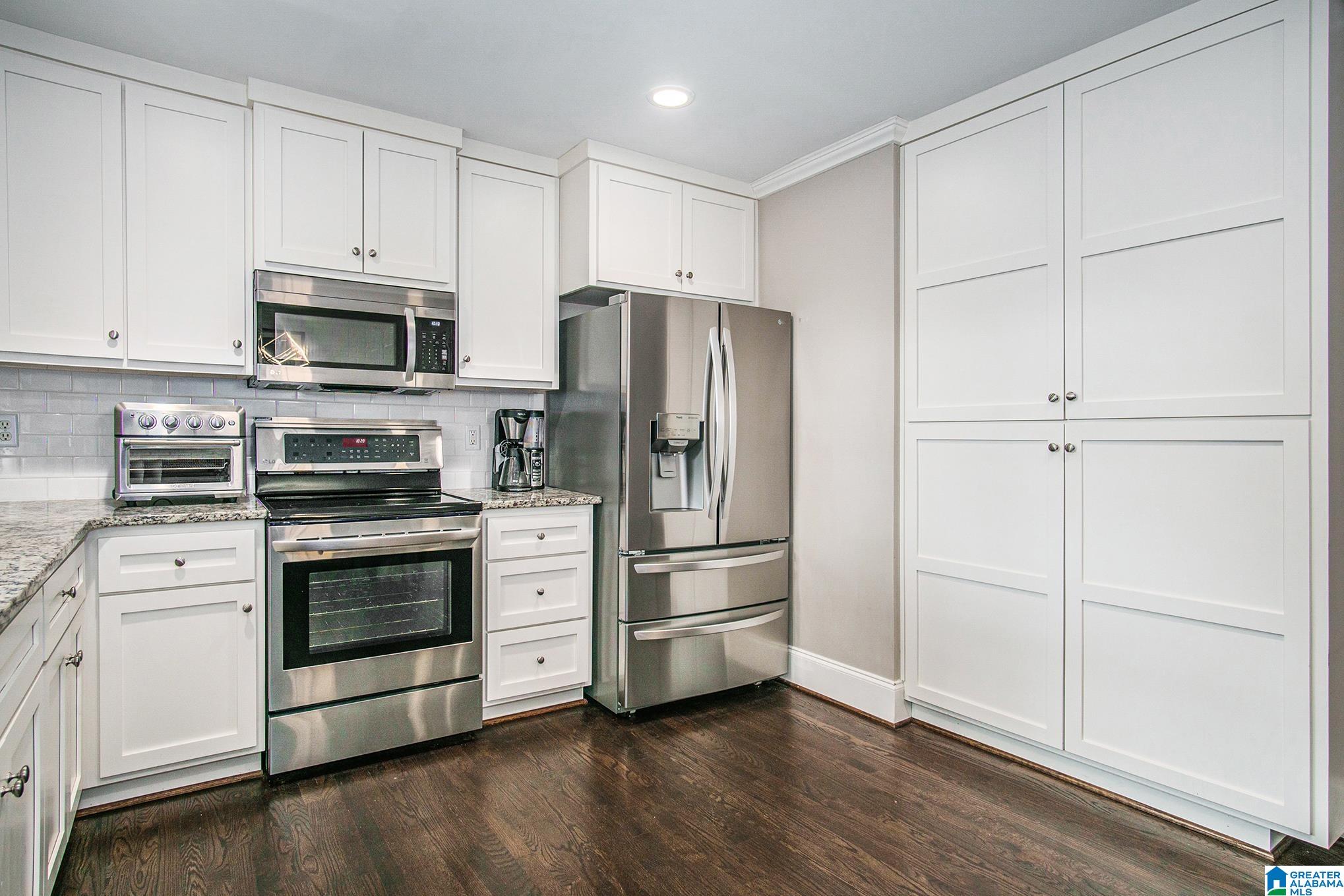 1404 Overwood Road Birmingham, AL 35222 - Photo 12 of 36