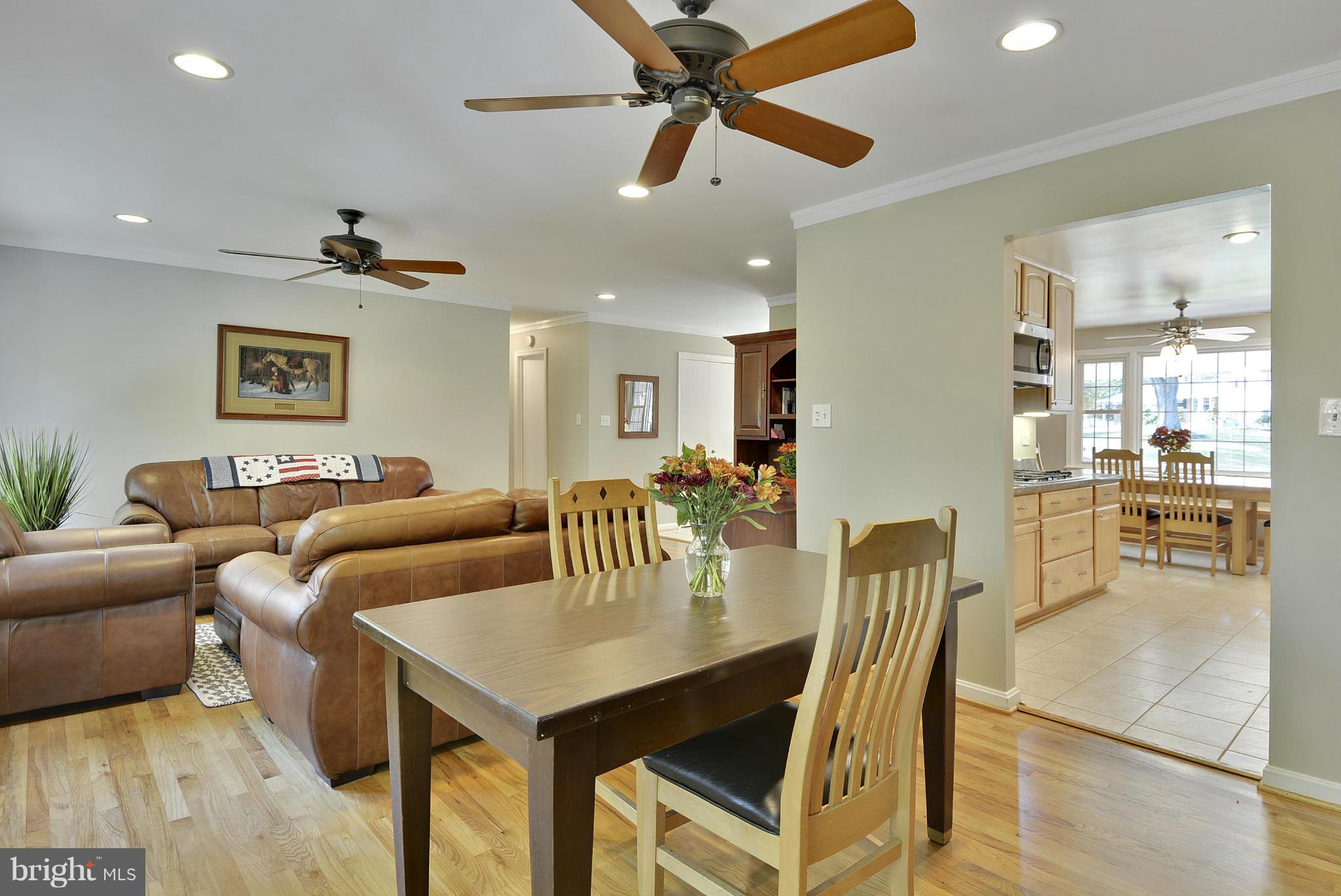 6731 Houndmaster Road Springfield, VA 22152 - Photo 30 of 30 a view of a dining room with furniture
