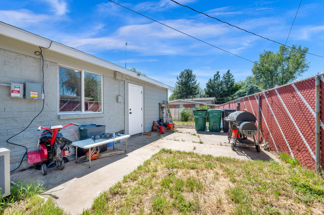55 East Diamond Street Layton, UT 84041 - Photo 28 of 28 Backyard