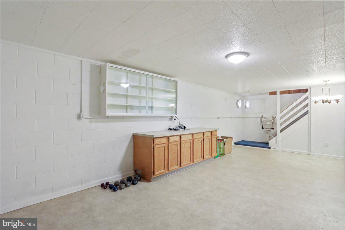 8920 Orndorff Road Emmitsburg, MD 21727 - Photo 80 of 91 a view of an empty room with windows