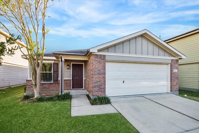 $2,200 | 16031 Heights Harvest Lane, Cypress, TX 77429