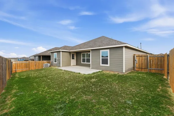 $1,950 | 13709 Roosevelt Arch Drive, Ponder, TX 76259