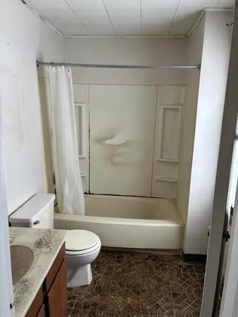 $150,000 | 853 Capital Avenue Northeast, Battle Creek, MI 49017