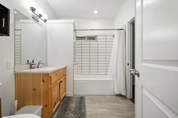 $639,900 | 3821 Pebble Drive, Redding, CA 96001