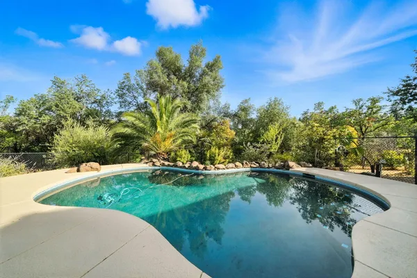 $639,900 | 3821 Pebble Drive, Redding, CA 96001