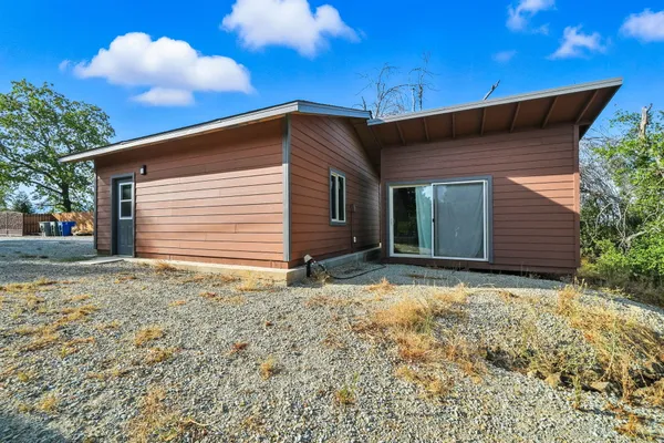 $639,900 | 3821 Pebble Drive, Redding, CA 96001