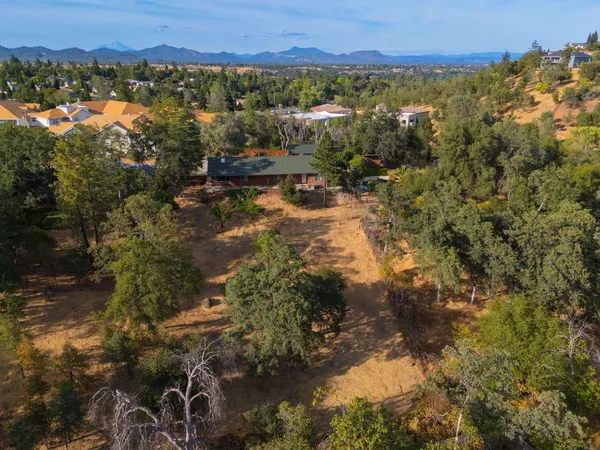 $639,900 | 3821 Pebble Drive, Redding, CA 96001