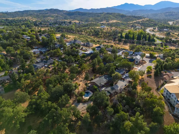 $639,900 | 3821 Pebble Drive, Redding, CA 96001
