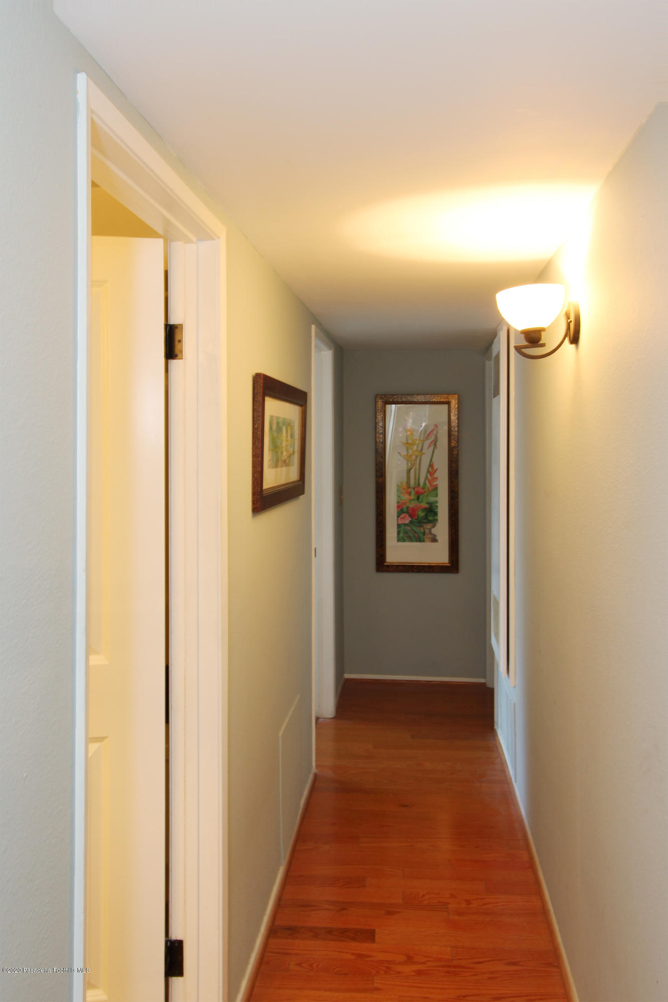246 Alpine Street, Unit 5 Pasadena, CA 91106 - Photo 8 of 17 hallway