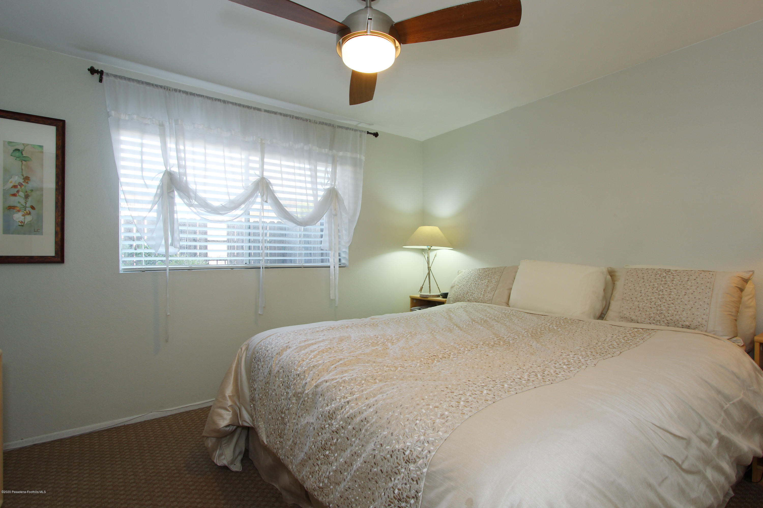 246 Alpine Street, Unit 5 Pasadena, CA 91106 - Photo 10 of 17 masterbedrm