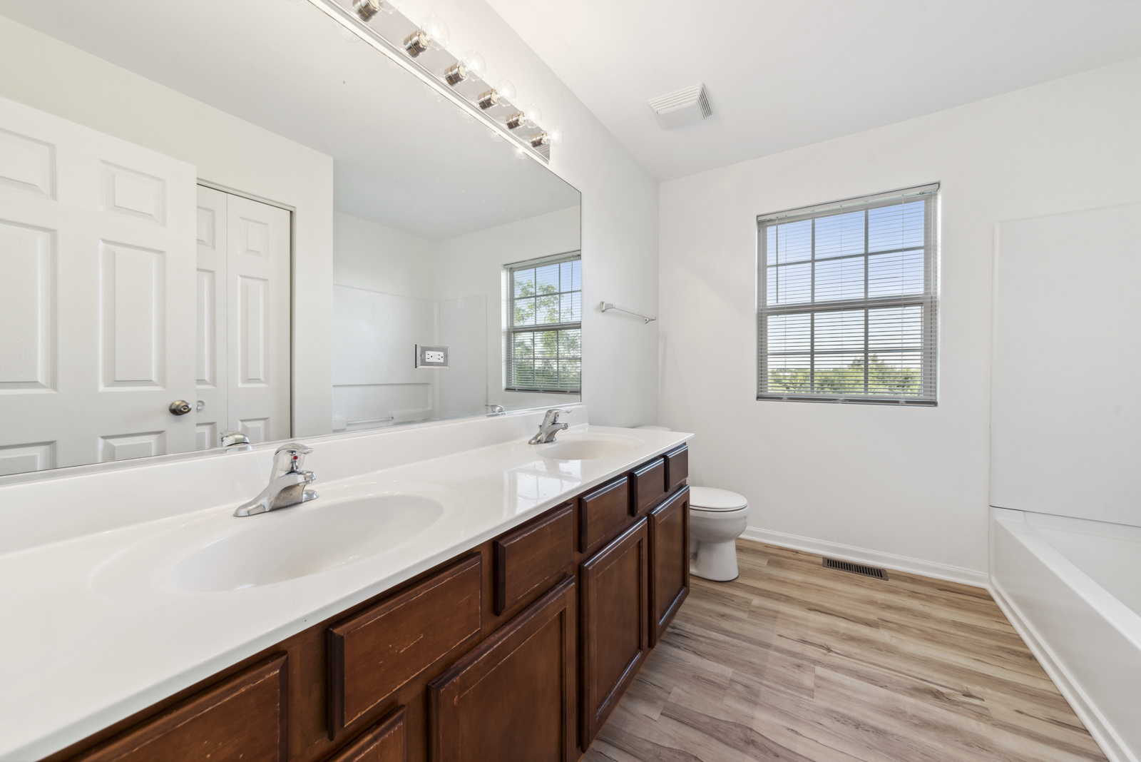 3748 Bailey Road, Unit 3748 Yorkville, IL 60560 - Photo 11 of 15